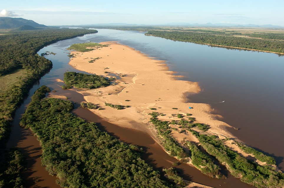 River Mouth Bays  AGUAS AMAZÓNICAS